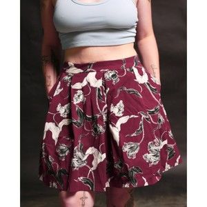 Banana Republic Purple Pleated Skater Skirt w Pockets, size 4P